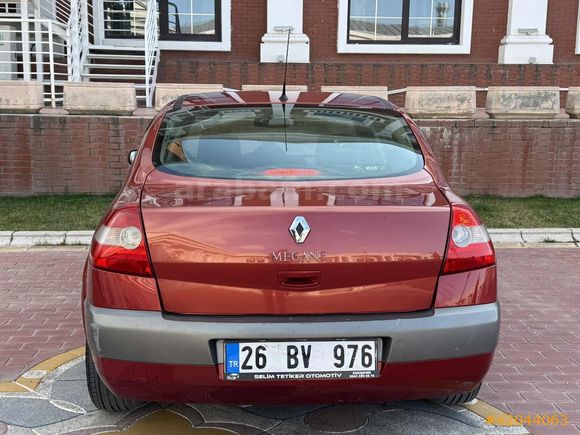 2004 MODEL 145 BİN KM DE BENZİNLİ MEGANE 2 CAM GİBİ...