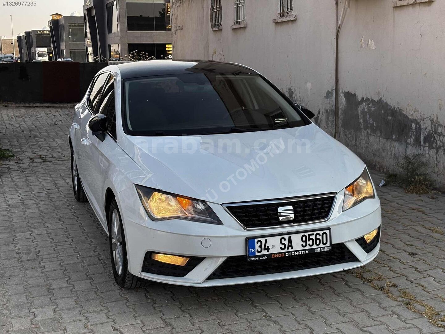 Galeriden Seat Leon 1.6 TDI Style 2017 Model Mardin 285.000 km Beyaz 3