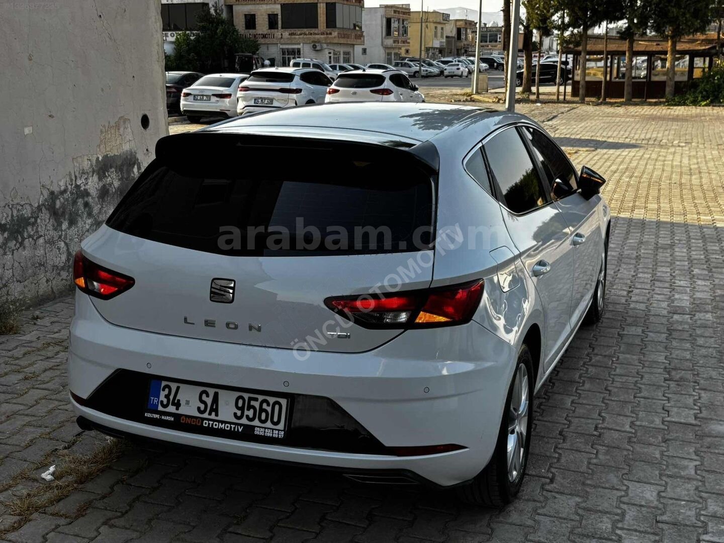 Galeriden Seat Leon 1.6 TDI Style 2017 Model Mardin 285.000 km Beyaz 4