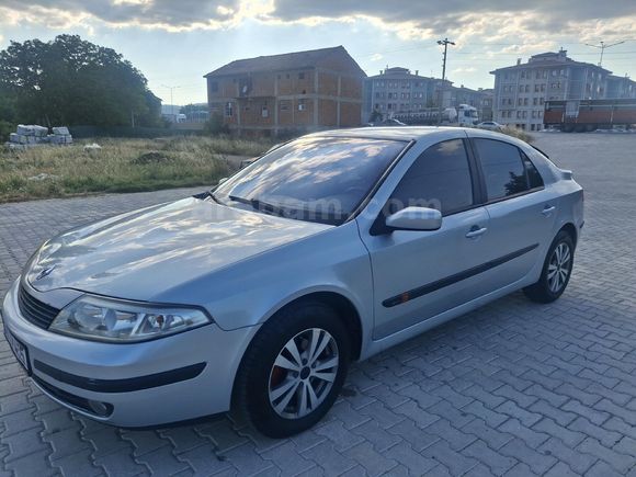 Galeriden Renault Laguna 1.6 Expression 2005 Model Uşak
