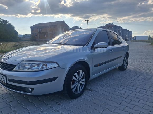 Galeriden Renault Laguna 1.6 Expression 2005 Model Uşak