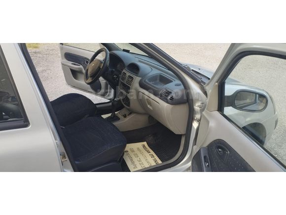 Sahibinden Renault Clio 1.4 Expression 2003 Model