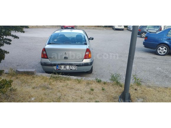 Sahibinden Renault Clio 1.4 Expression 2003 Model