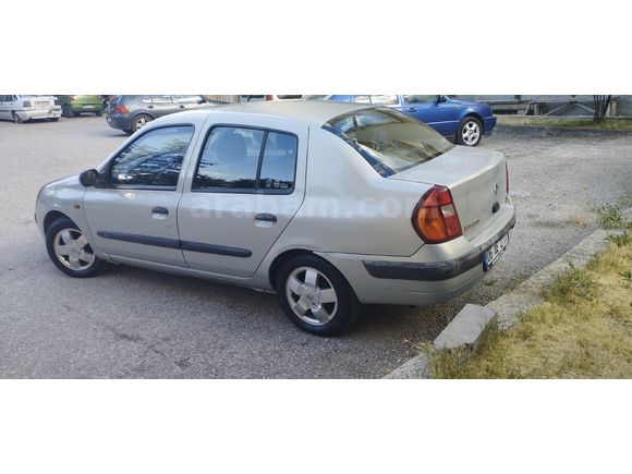 Sahibinden Renault Clio 1.4 Expression 2003 Model
