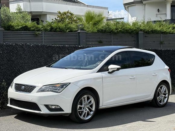SEAT LEON 1.6 TDI STYLE CAM TVN