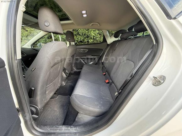SEAT LEON 1.6 TDI STYLE CAM TVN