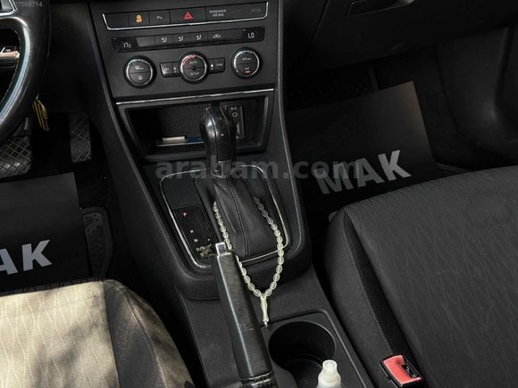 SEAT LEON 1.6 TDI STYLE CAM TVN