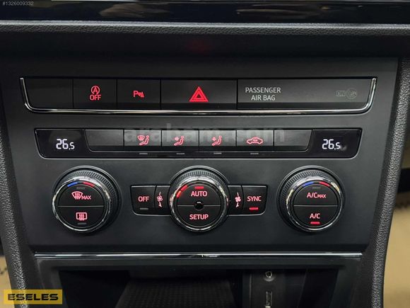 ESELES Orjinal Seat Leon S&S Style Cam Tavanlı 1.6 Tdi 110Hp Dsg