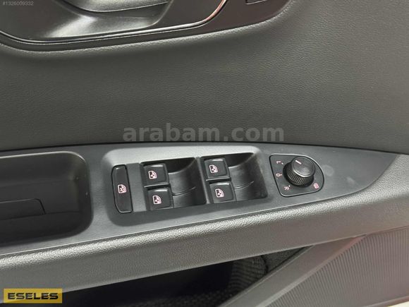 ESELES Orjinal Seat Leon S&S Style Cam Tavanlı 1.6 Tdi 110Hp Dsg