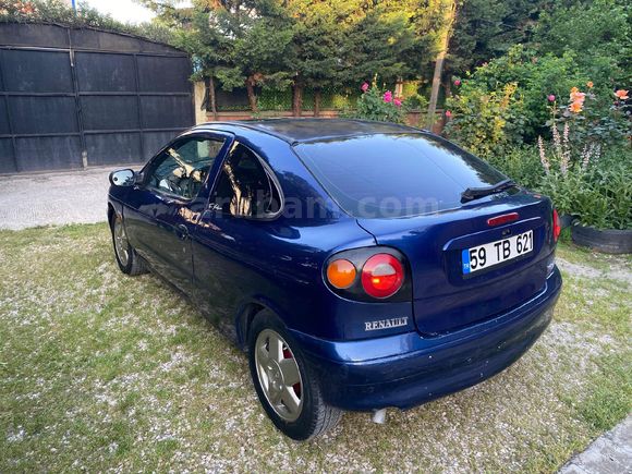 Sahibinden Renault Megane 1.6 Coupe Expression 2000 Model