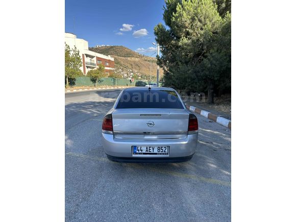 Acit nakite ihtiyaçtan Opel Vectra 1.6 Comfort 2004 Model 