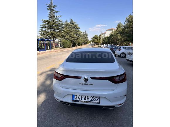 Sahibinden Renault Megane 1.3 TCe Joy 2021 Model 