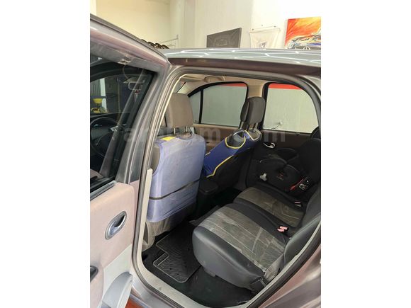 Sahibinden Renault Scenic 1.6 Dynamique 2006 Model AİLE ARABASI