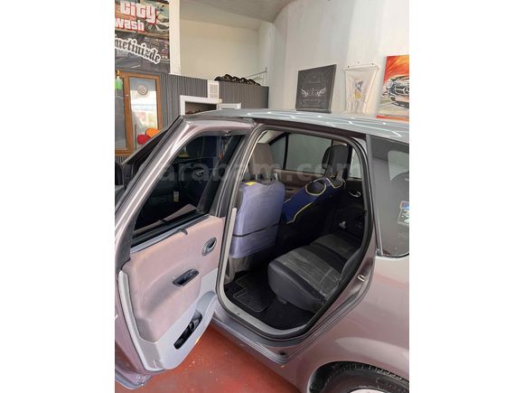 Sahibinden Renault Scenic 1.6 Dynamique 2006 Model AİLE ARABASI
