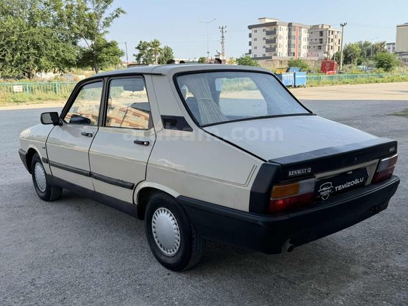 RENAULT 12 TOROS