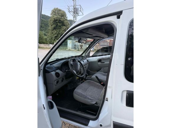 Sahibinden Renault Kangoo Multix 1.5 dCi Authentique 2005 Model  200.650 km Beyaz