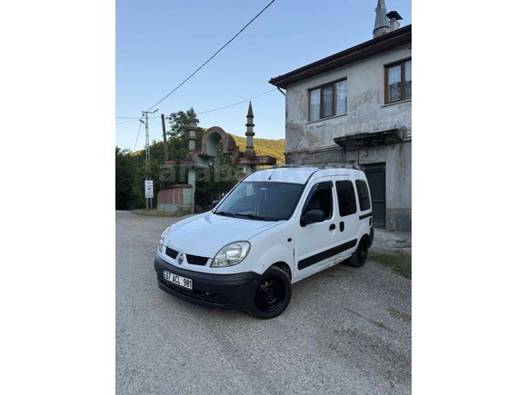 Sahibinden Renault Kangoo Multix 1.5 dCi Authentique 2005 Model  200.650 km Beyaz