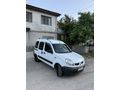 Sahibinden Renault Kangoo Multix 1.5 dCi Authentique 2005 Model  200.650 km Beyaz