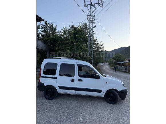 Sahibinden Renault Kangoo Multix 1.5 dCi Authentique 2005 Model  200.650 km Beyaz