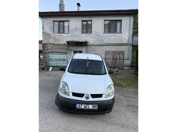 Sahibinden Renault Kangoo Multix 1.5 dCi Authentique 2005 Model  200.650 km Beyaz