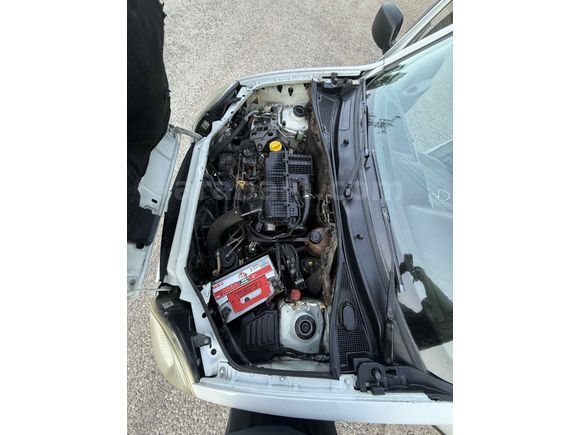 Sahibinden Renault Kangoo Multix 1.5 dCi Authentique 2005 Model  200.650 km Beyaz