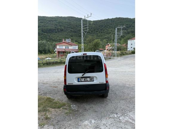 Sahibinden Renault Kangoo Multix 1.5 dCi Authentique 2005 Model  200.650 km Beyaz