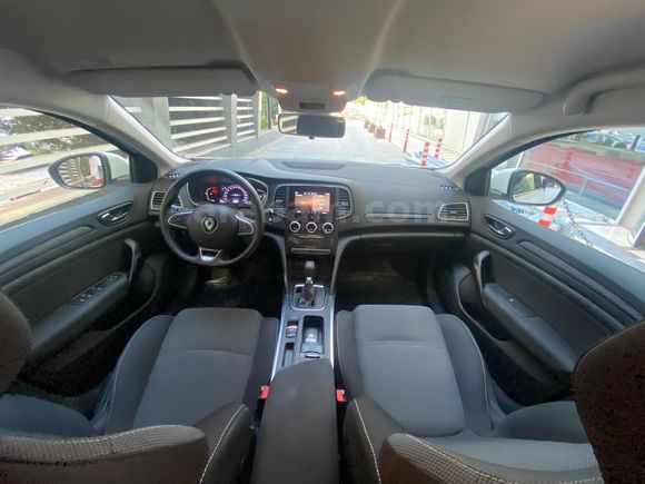 Sahibinden Renault Megane 1.3 TCe Touch 2023 Model