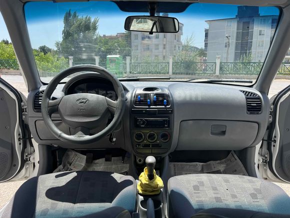 Sahibinden Hyundai Accent 1.3 Admire 2005 Model 