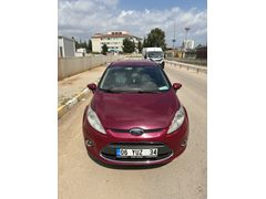 Sahibinden Ford Fiesta 1.4 Titanium 2011 Model  190.700 km Bordo