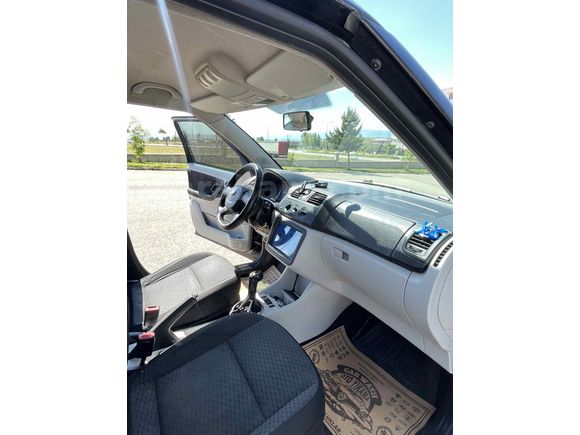 Sahibinden Skoda Fabia 1.2 Ambition 2012 Model  182.000 km Siyah