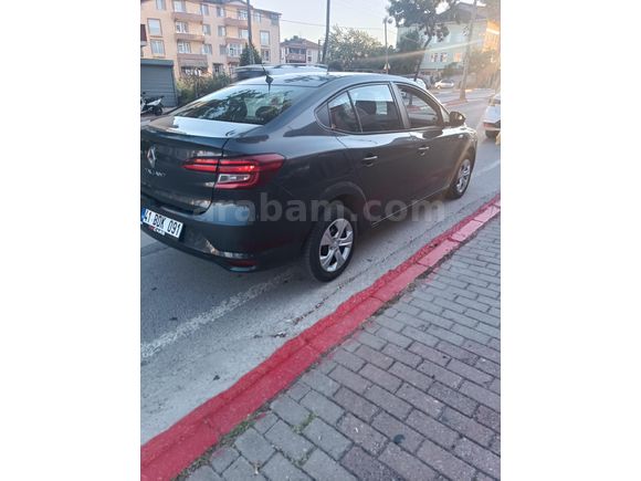 Rent-a-car'dan Renault Taliant Kocaeli