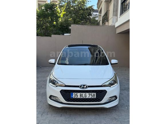 Sahibinden Hyundai i20 1.2 MPI Style 2017 cam tavan    l