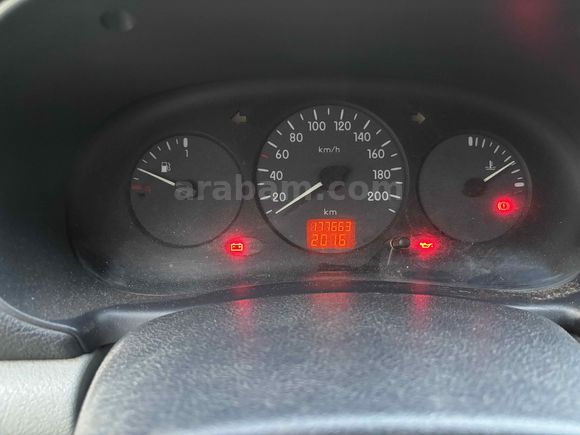 Renault Clio 1.4 | 177000 KM | Tramer 0 | Temiz Öğretmen Aracı