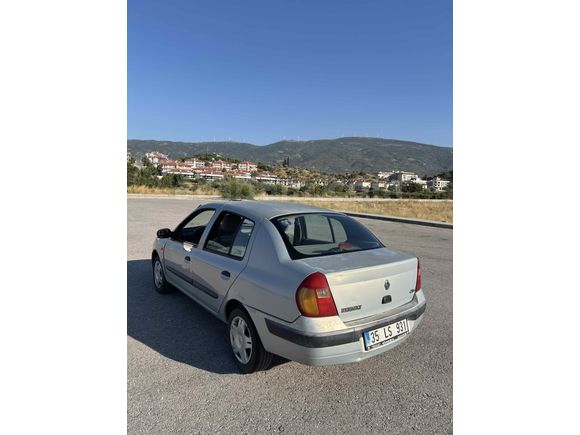 Renault Clio 1.4 | 177000 KM | Tramer 0 | Temiz Öğretmen Aracı