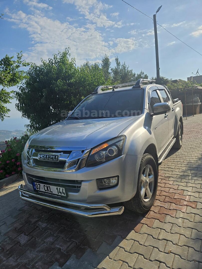 Sahibinden Isuzu D-Max 2.5 4x4 V-Cross 2014 Model Antalya 2