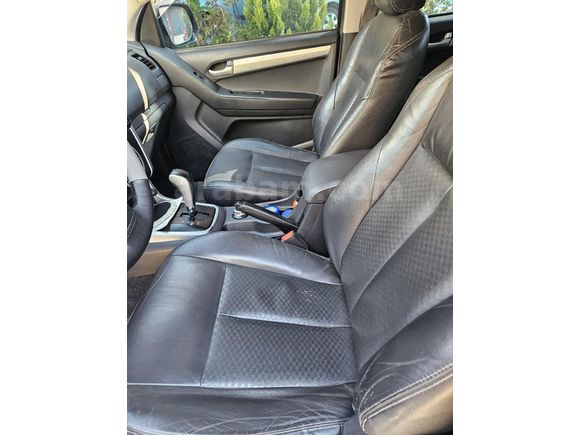 Sahibinden Isuzu D-Max 2.5 4x4 V-Cross 2014 Model Antalya