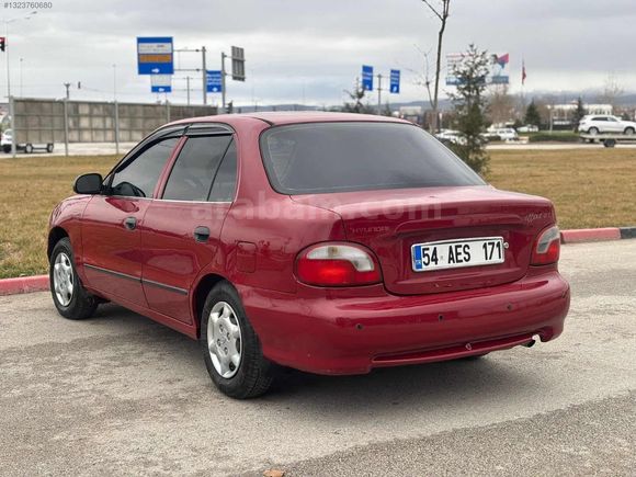 TAKASLI KIRMIZI GÜL