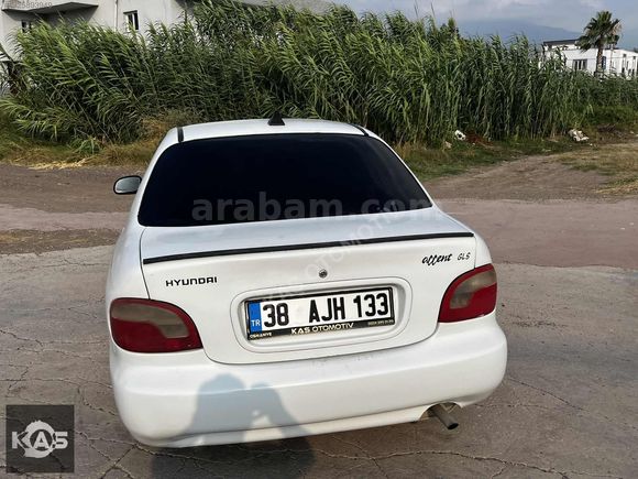 Hyundai Accent 1.5 GLS 1997 model