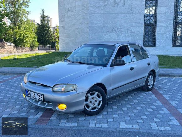 Öz AZİZİYEDEN 1998 Hyundaı hatasız