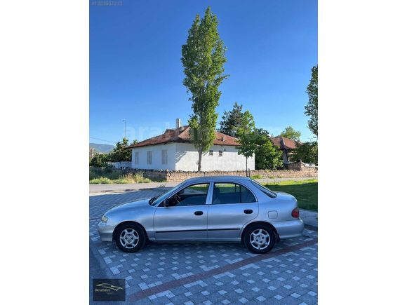 Öz AZİZİYEDEN 1998 Hyundaı hatasız