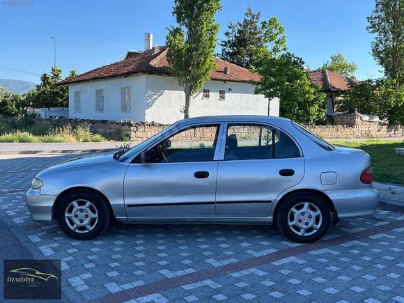 Öz AZİZİYEDEN 1998 Hyundaı hatasız
