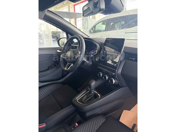 Sahibinden Renault Clio 1.0 TCe Techno Esprit Alpine 2025 Model 