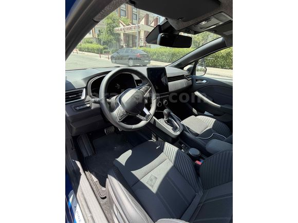 Sahibinden Renault Clio 1.0 TCe Techno Esprit Alpine 2025 Model 