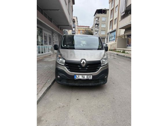 Sahibinden Renault Trafic Multix 1.6 dCi 2015 Model 