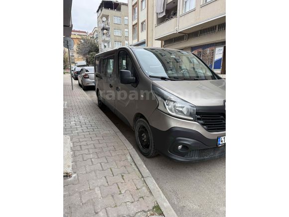 Sahibinden Renault Trafic Multix 1.6 dCi 2015 Model 