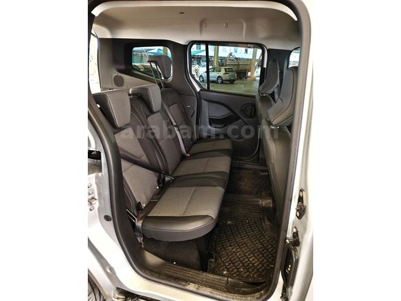 Sahibinden Renault Kangoo Multix 1.5 BluedCi Iconic 2026 Model