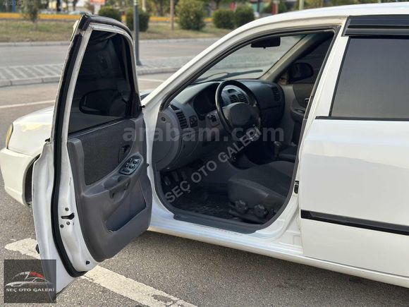SEÇ OTO GALERI'DEN TERTEMİZ BAKIMLI KLİMALI
