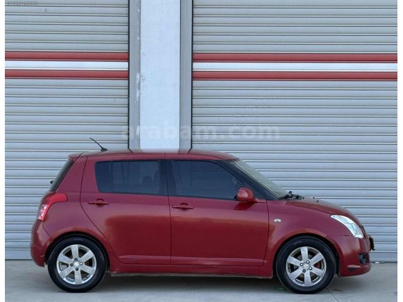 DEĞİŞENSİZ TAM OTOMOTİK TEMİZ BAKIMLI SWİFT