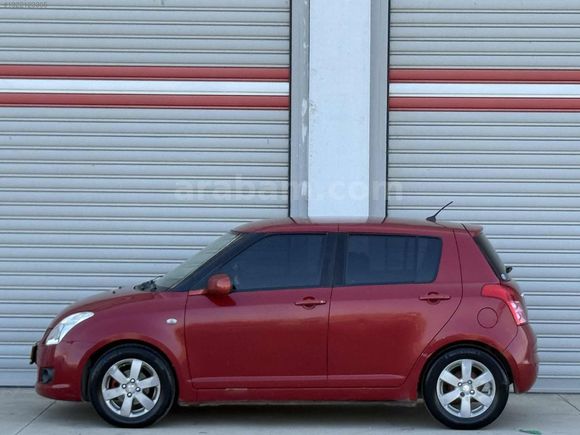 DEĞİŞENSİZ TAM OTOMOTİK TEMİZ BAKIMLI SWİFT