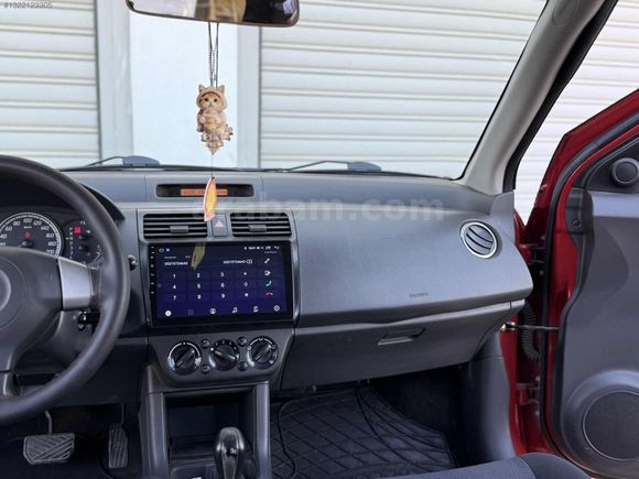 DEĞİŞENSİZ TAM OTOMOTİK TEMİZ BAKIMLI SWİFT